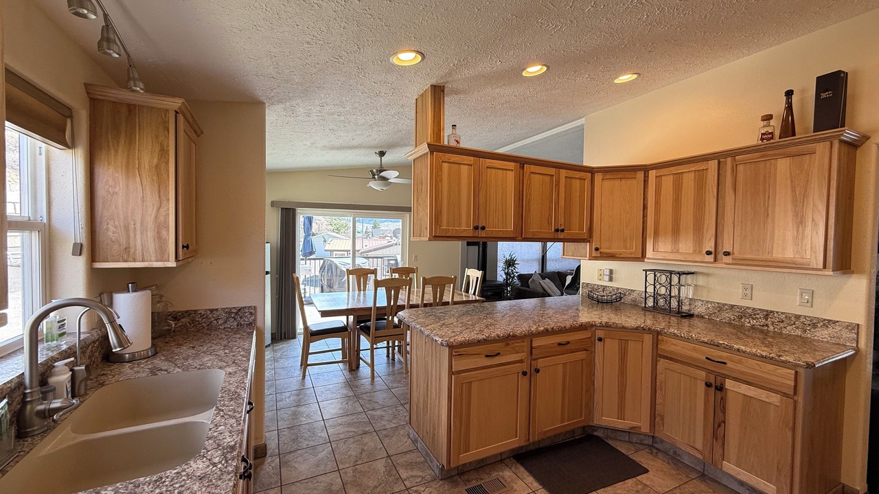 Photo of Kitchen in Wolf Creek