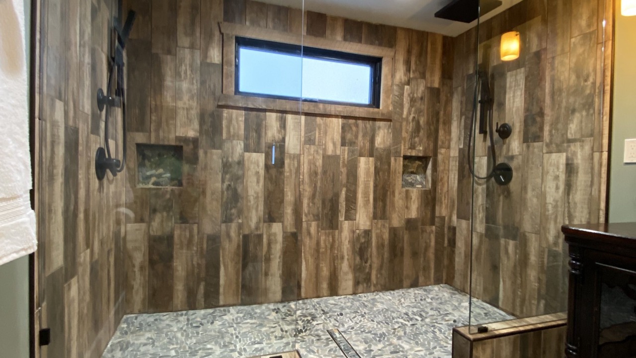 Photo of Bathroom in Gardiner