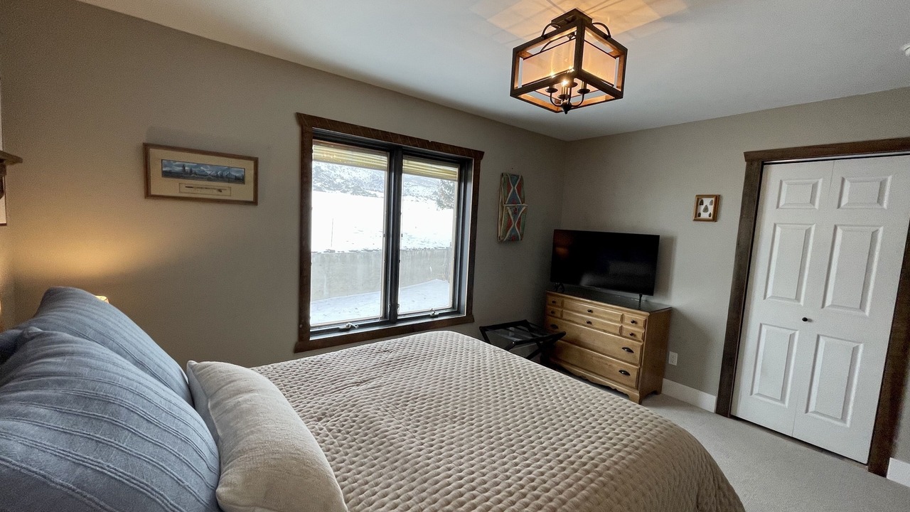 Photo of Bedroom in Gardiner