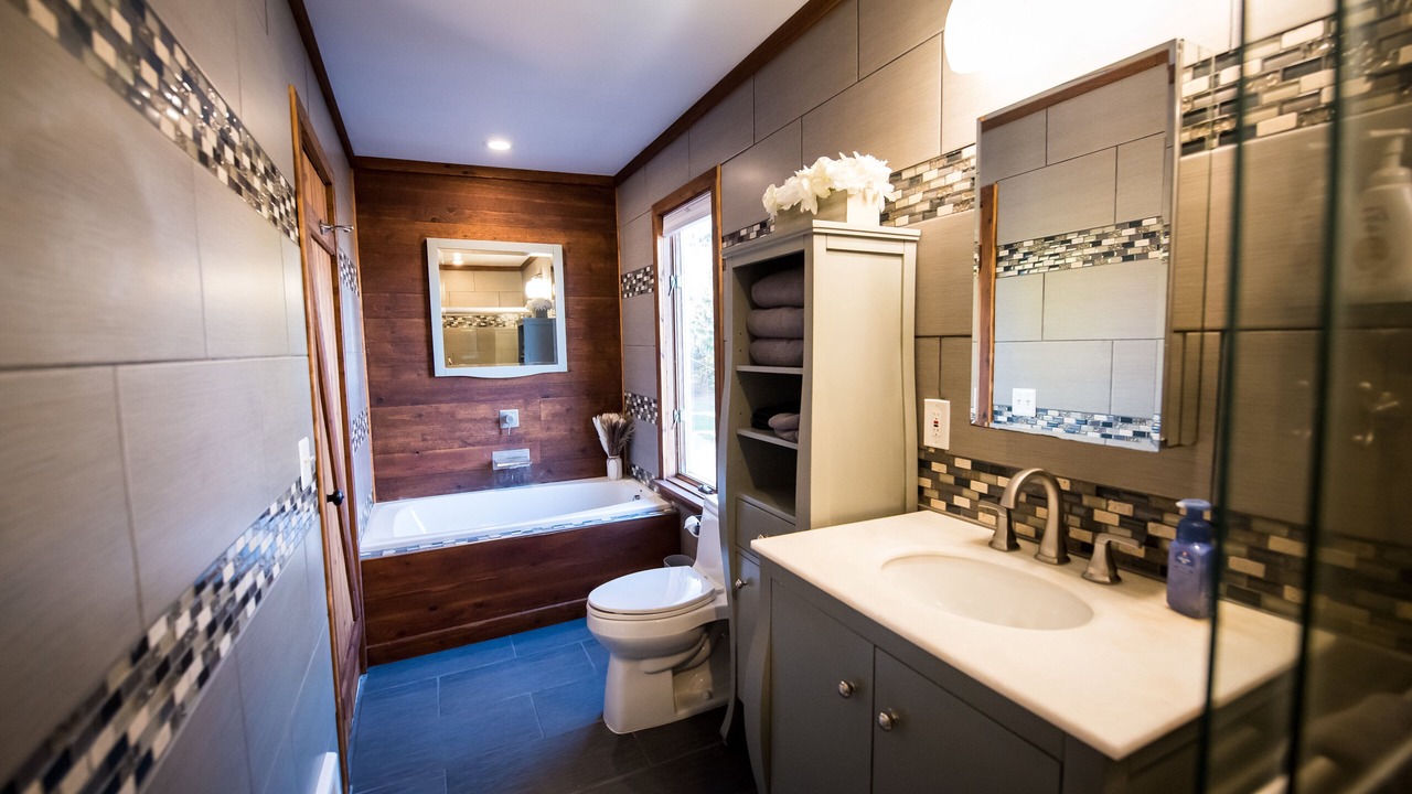 Photo of Bathroom in Lake Orion