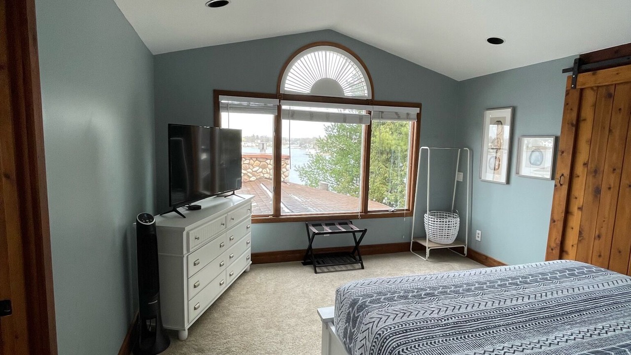 Photo of Bedroom in Lake Orion