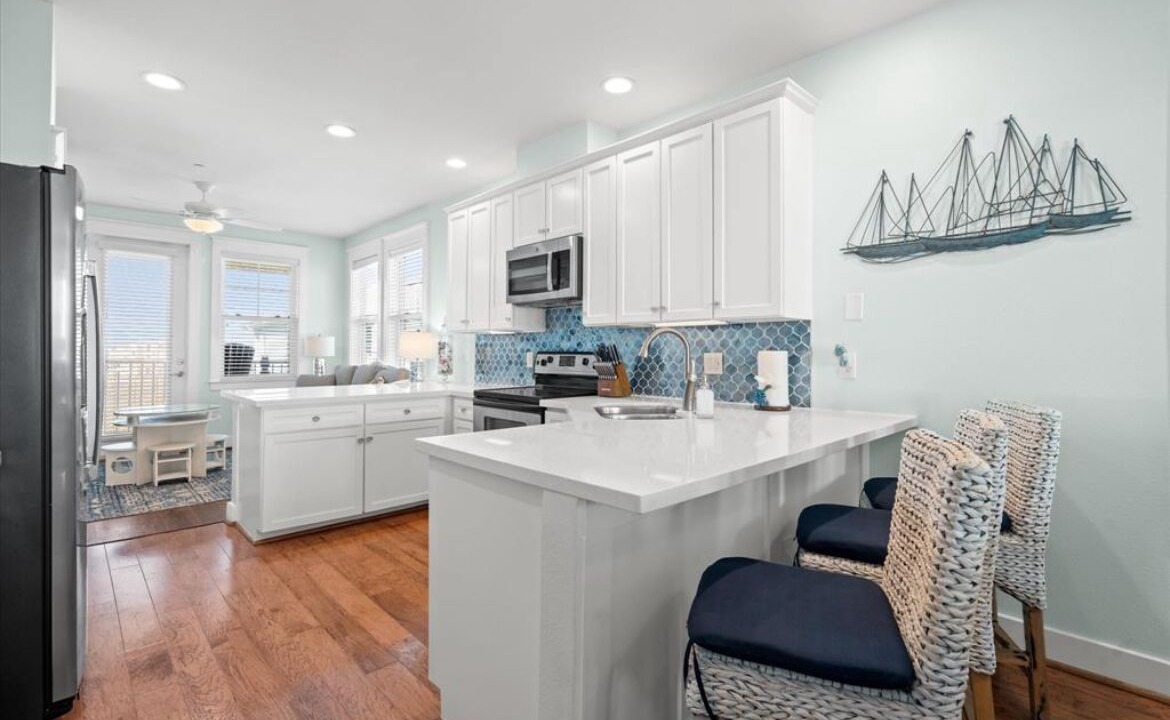 Photo of Kitchen in Red Fish Cove