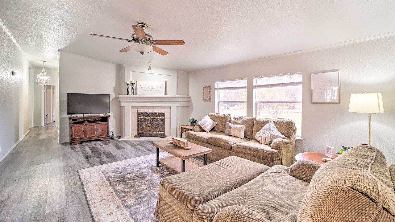 Photo of Livingroom in Eufaula