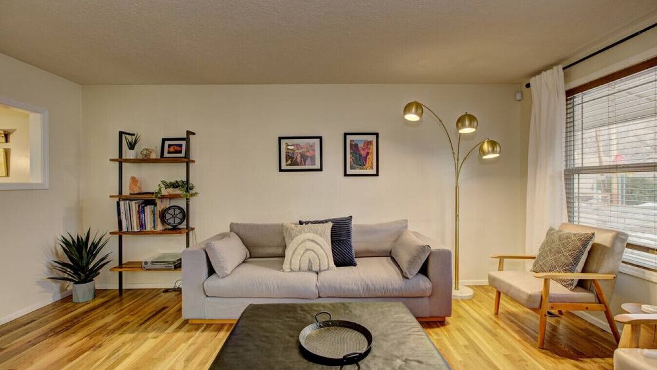 Photo of Bedroom in Sunset