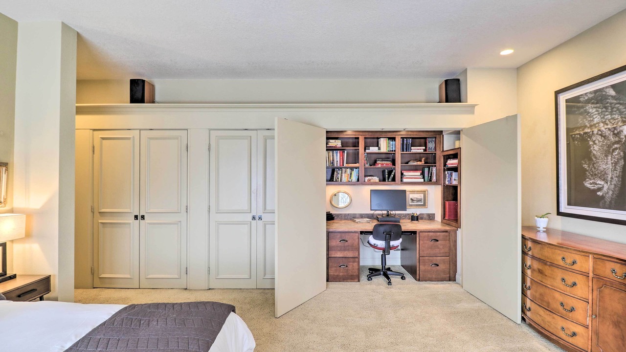 Photo of Bedroom in Lakeside