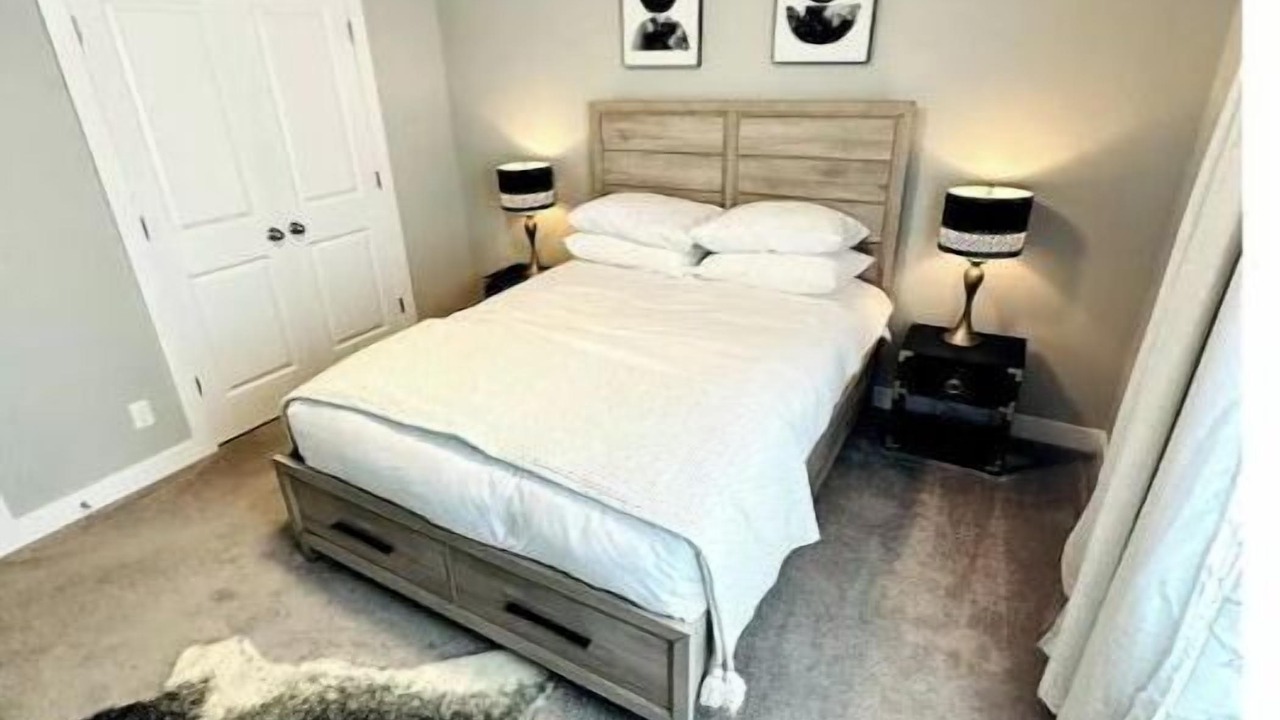 Photo of Bedroom in Newburgh
