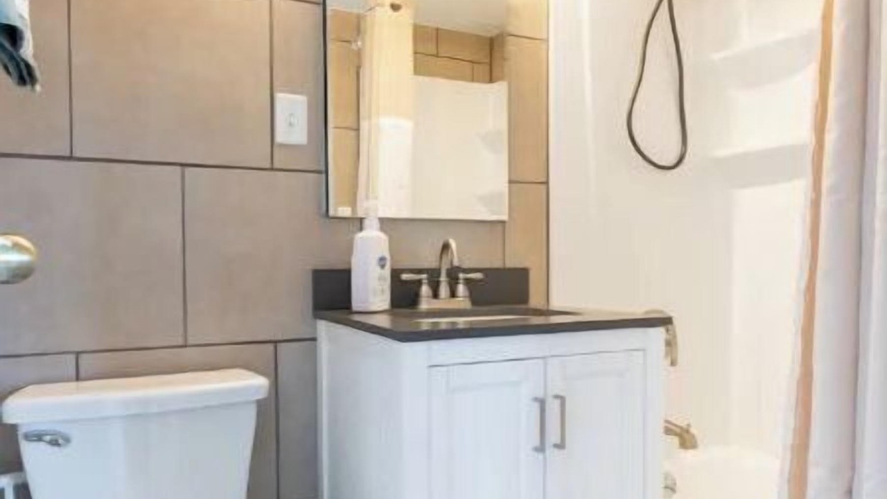 Photo of Bathroom in Fairview Park