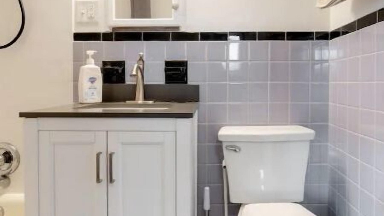Photo of Bathroom in Fairview Park