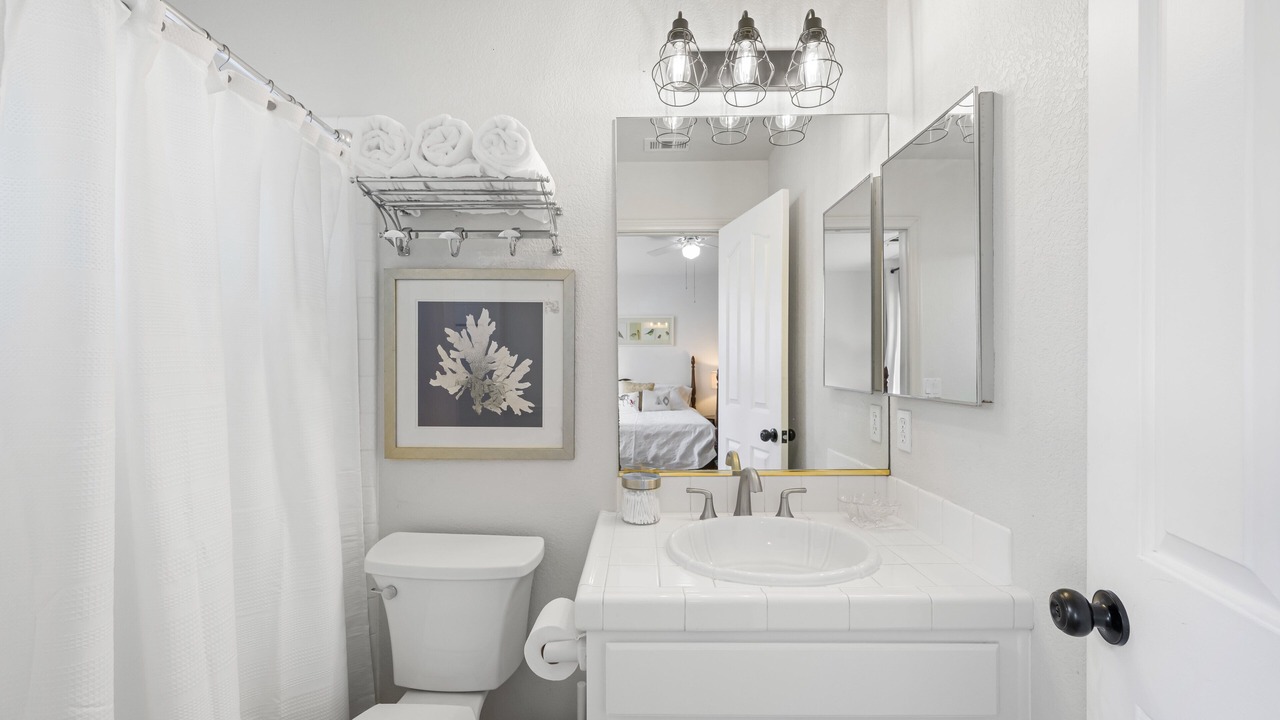 Photo of Bathroom in Vista
