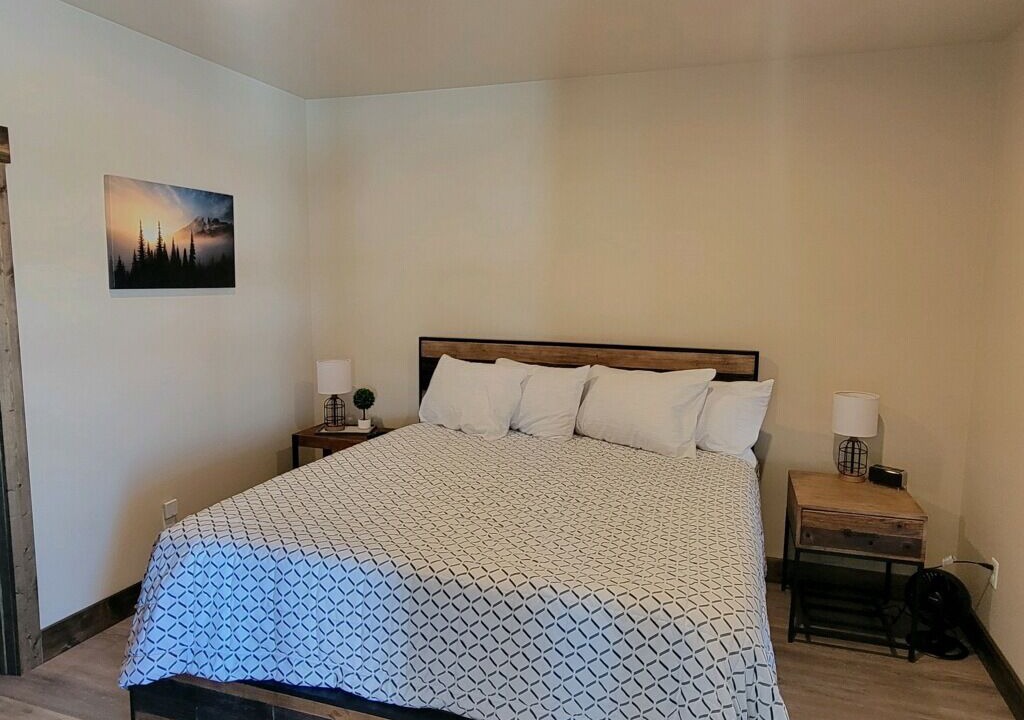 Photo of Bedroom in Shining Mountains