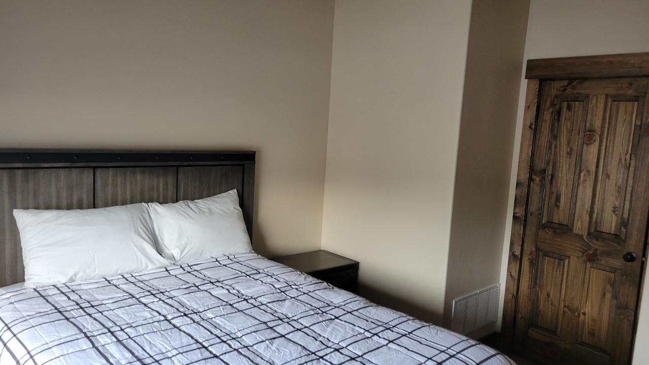 Photo of Bedroom in Shining Mountains