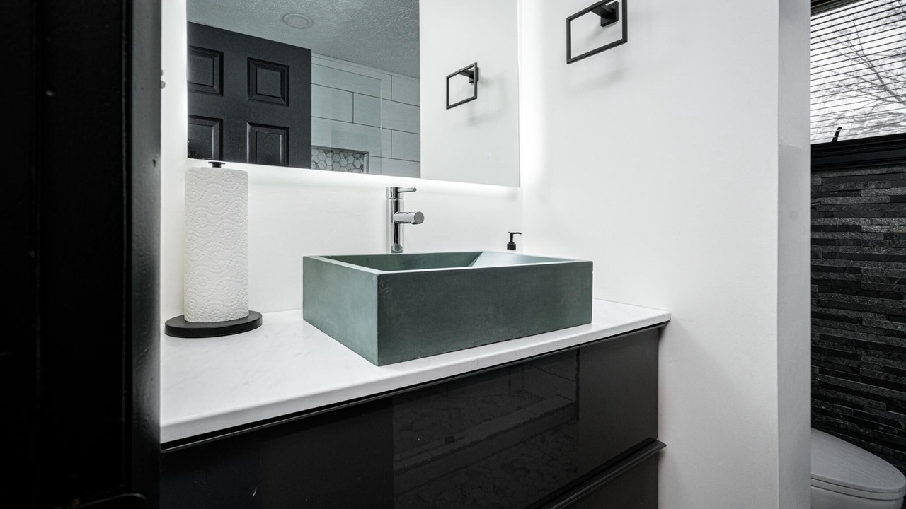 Photo of Bathroom in Lawrence