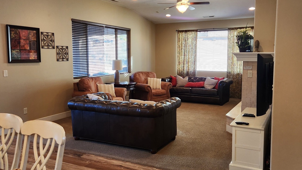 Photo of Livingroom in Washington County