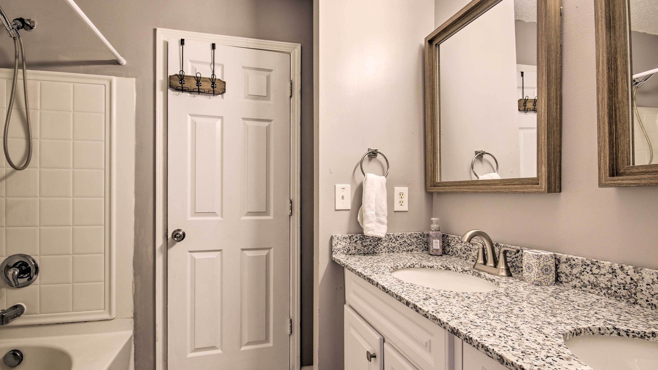 Photo of Bathroom in Lake Carolina