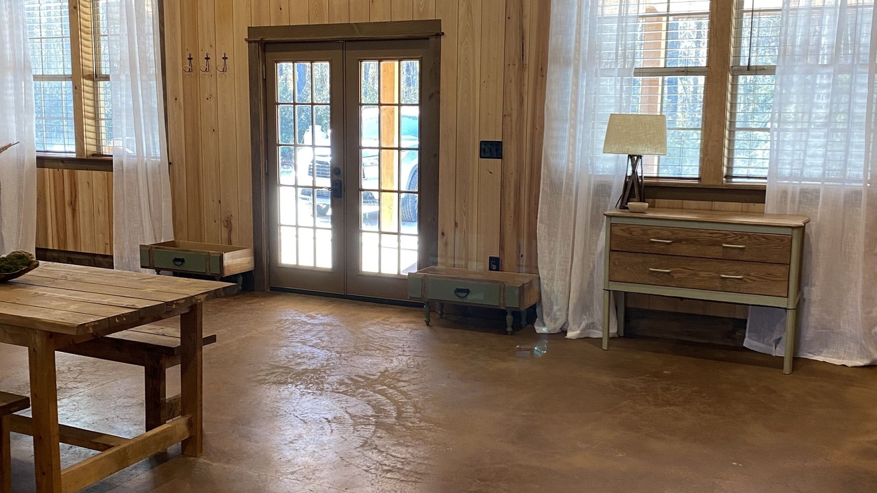 Photo of Bedroom in Russellville