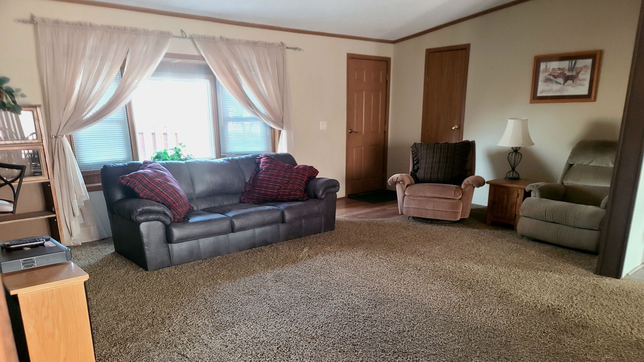 Photo of Livingroom in Pierre