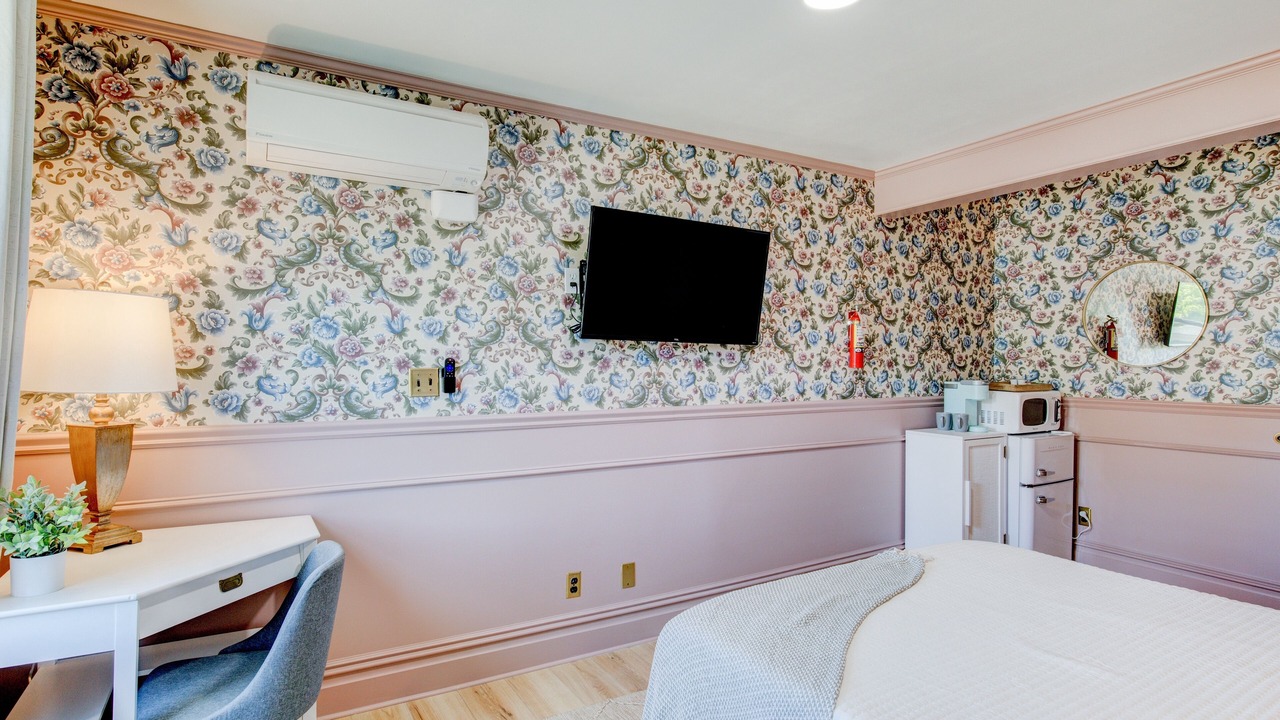 Photo of Bedroom in Springville