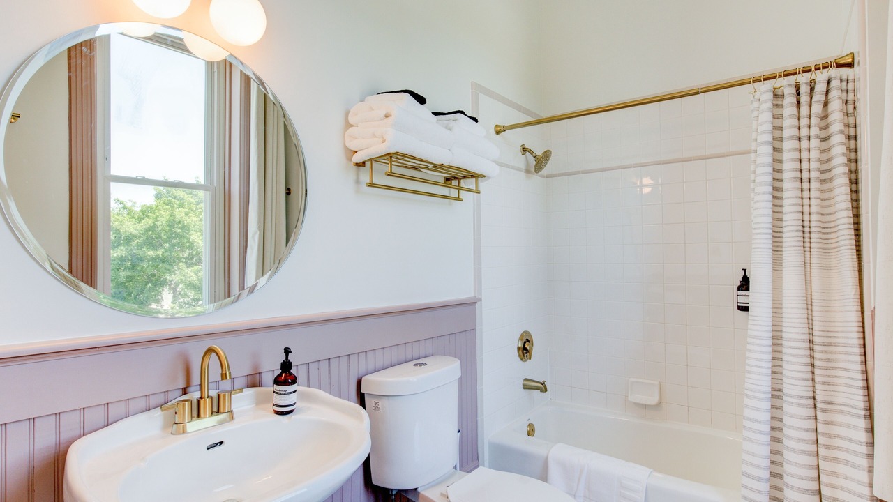 Photo of Bathroom in Springville