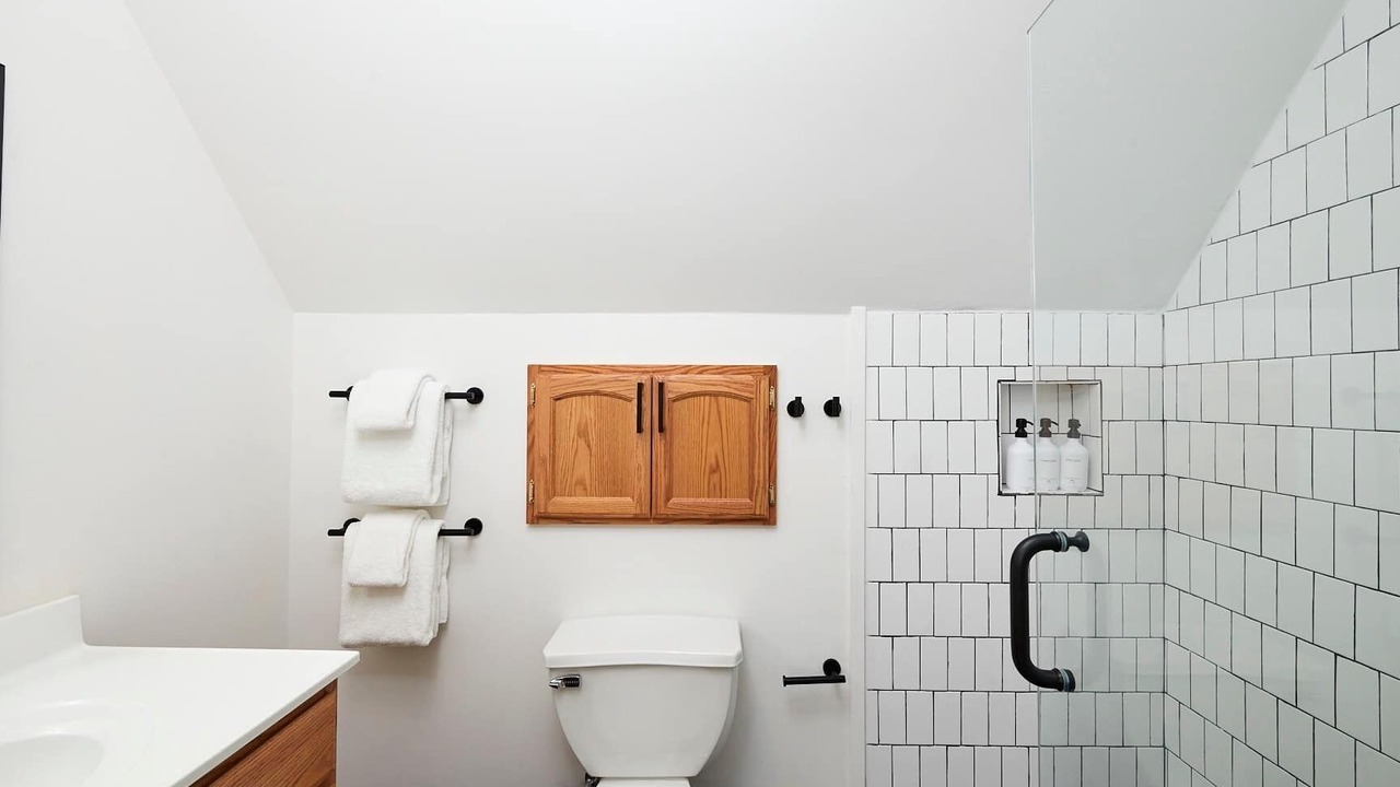Photo of Bathroom in Roscoe