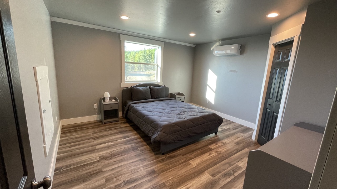 Photo of Bedroom in Libby