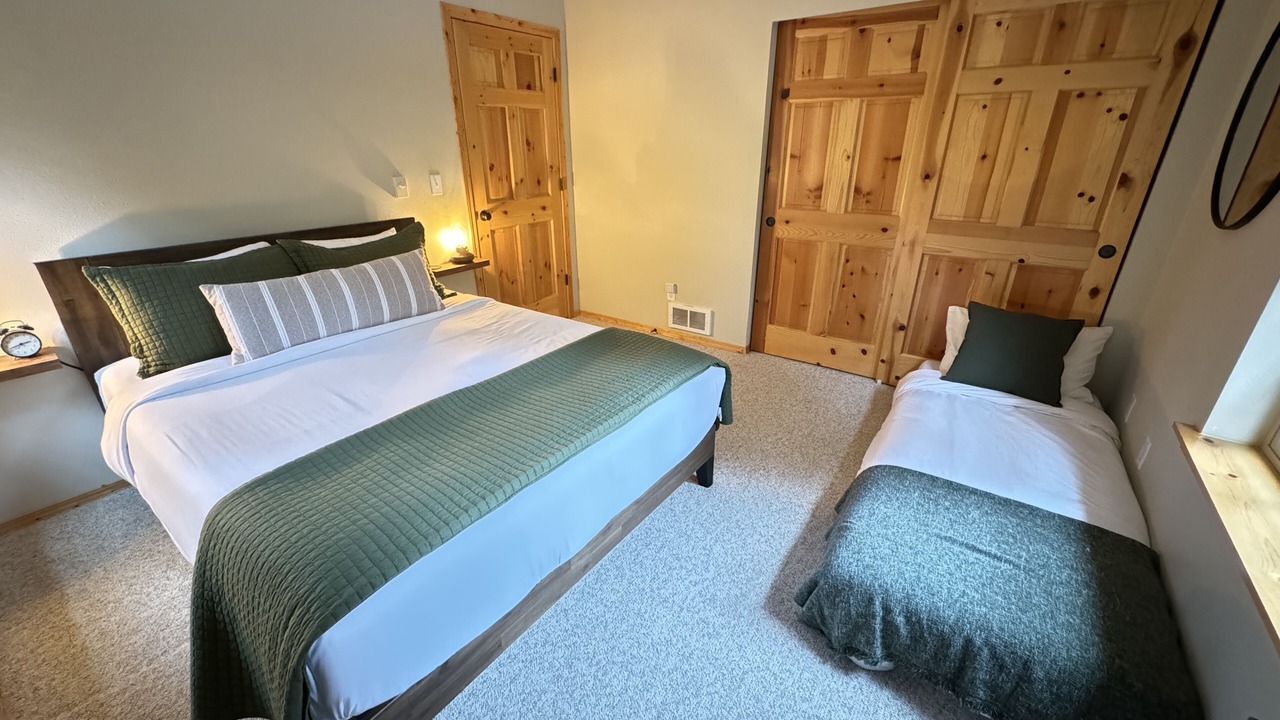 Photo of Bedroom in Skykomish
