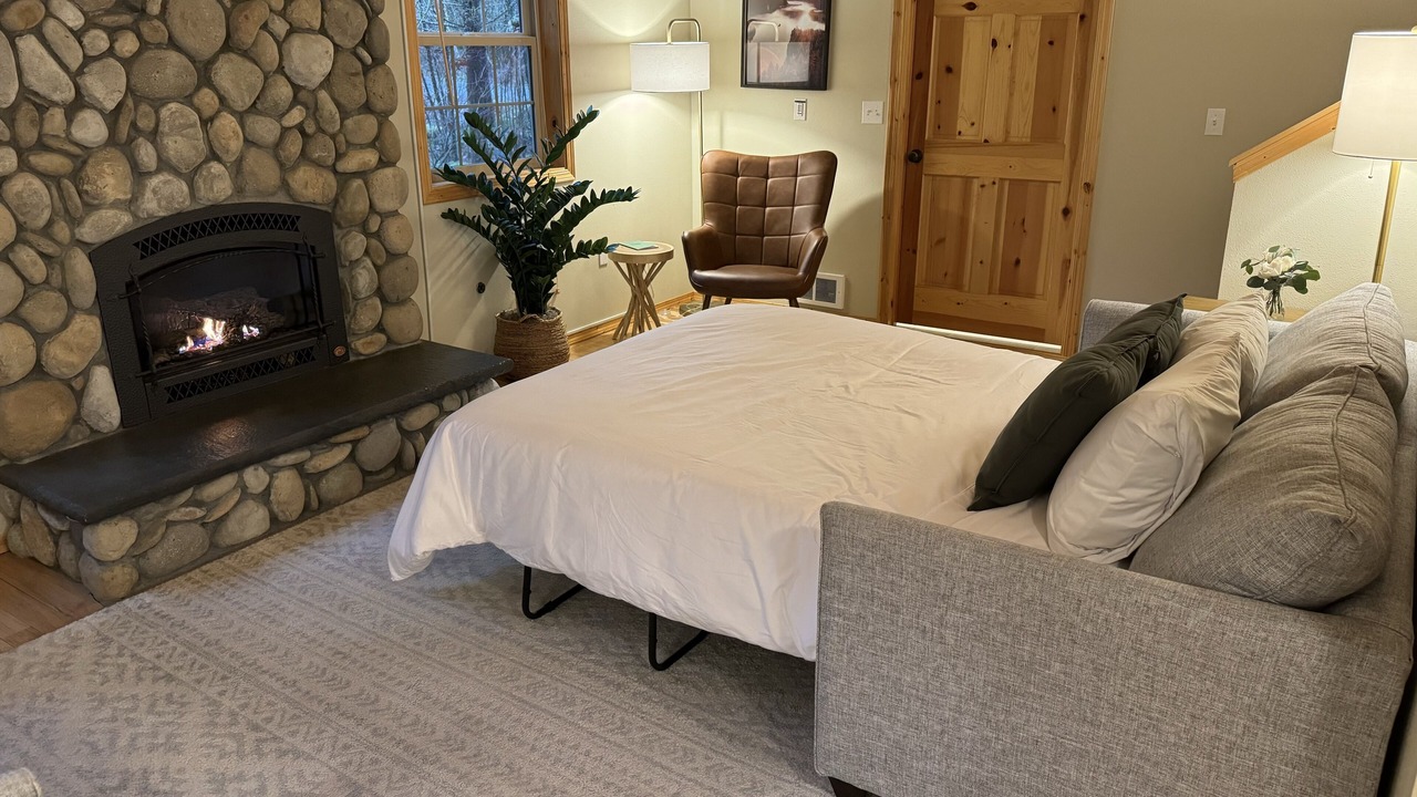 Photo of Bedroom in Skykomish