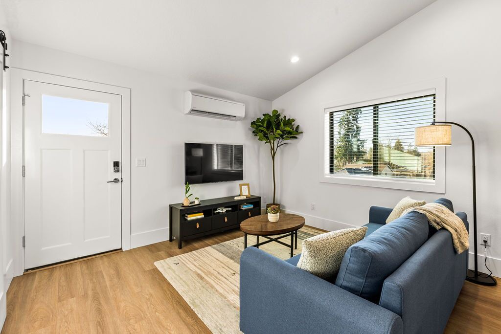 Photo of Livingroom in Vancouver