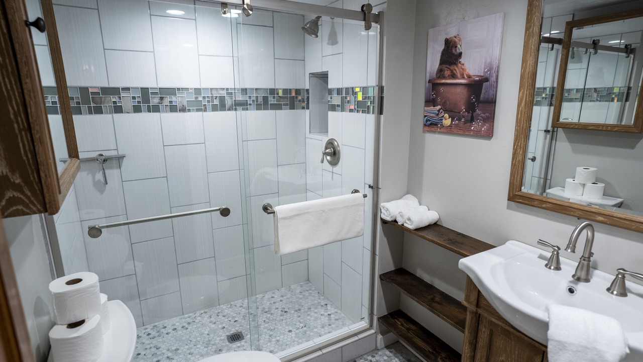 Photo of Bathroom in West Yellowstone