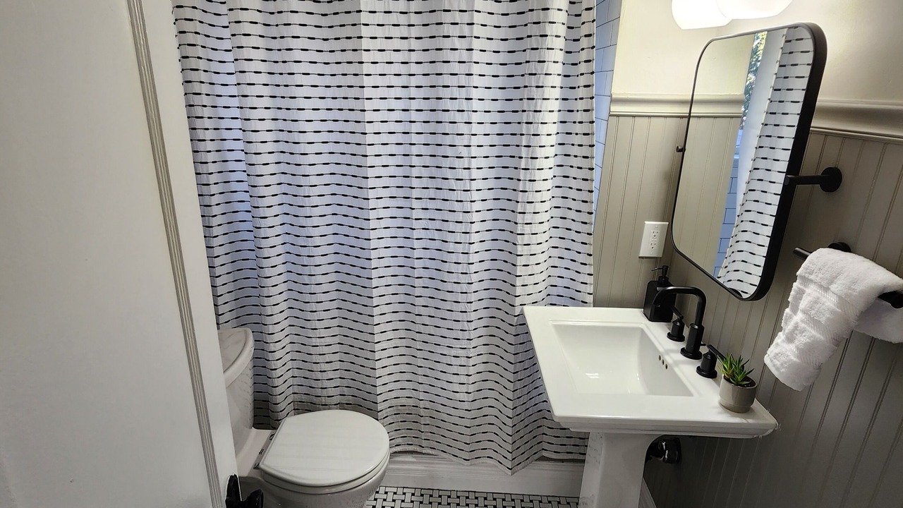 Photo of Bathroom in Coronado