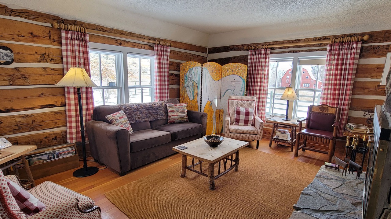 Photo of Livingroom in Fishtail