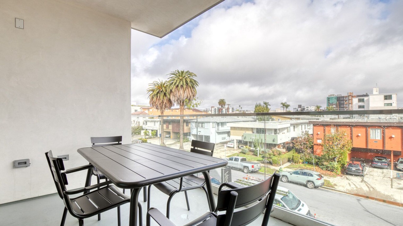 Photo of Outdoor in Palms