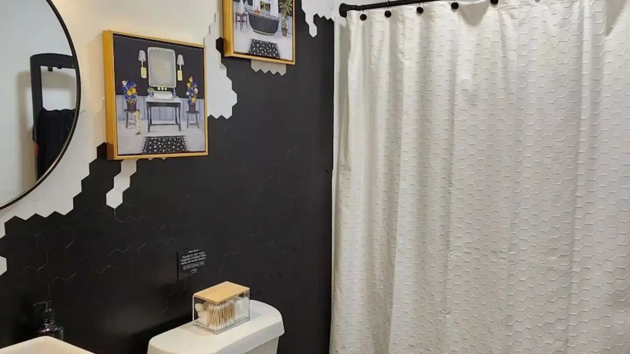 Photo of Bathroom in India Hook