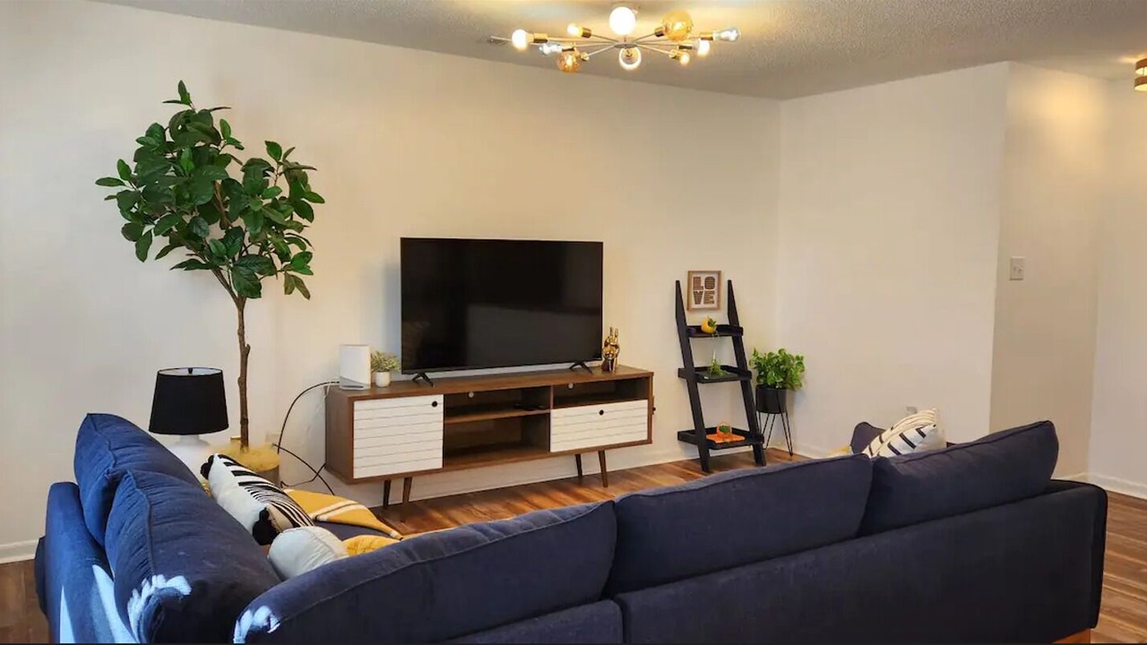 Photo of Livingroom in India Hook