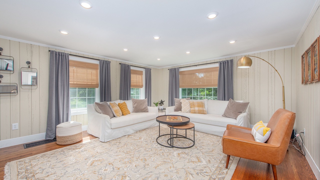 Photo of Livingroom in Mount Vernon