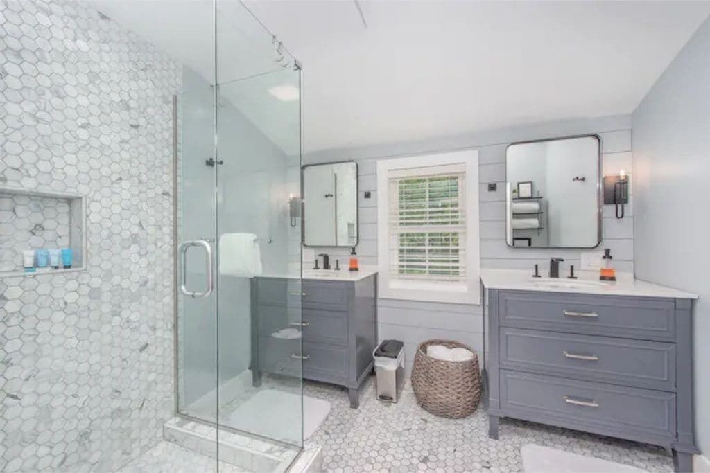 Photo of Bathroom in Mount Vernon