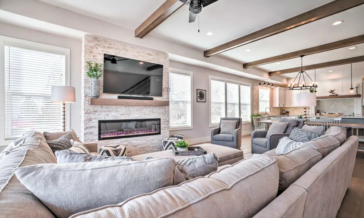Photo of Livingroom in Wapato Point