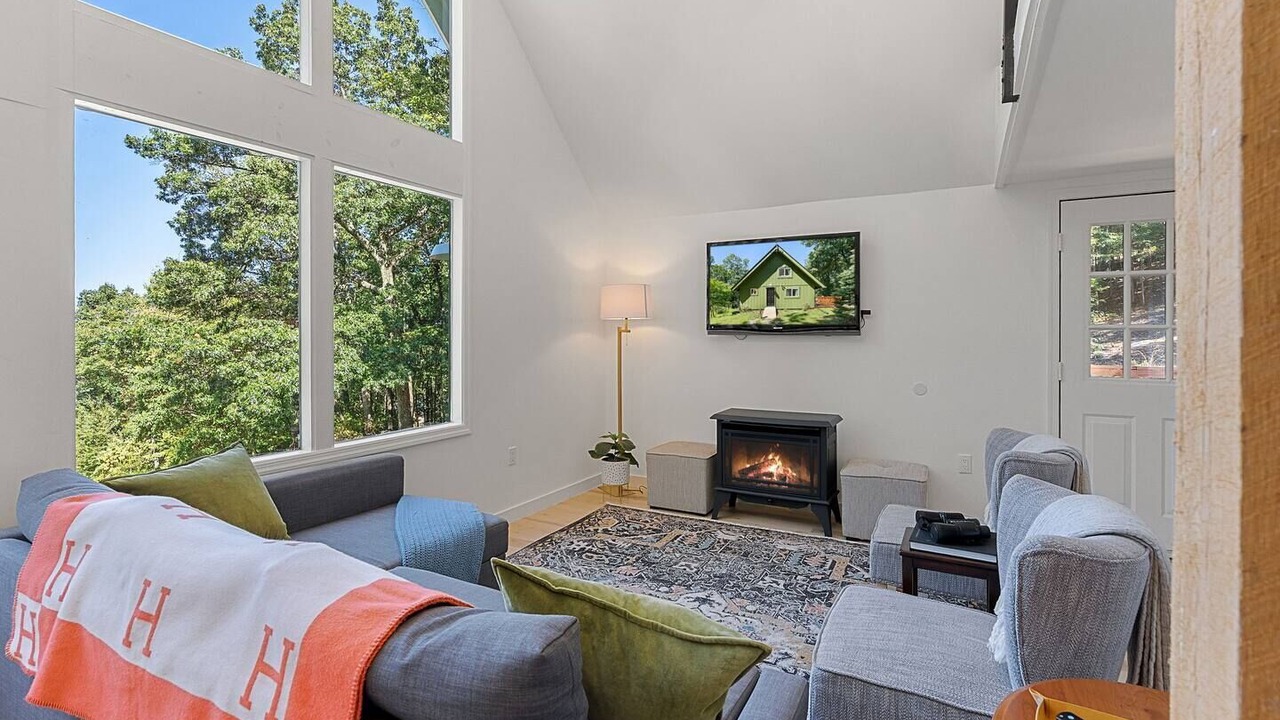 Photo of Livingroom in Kabletown