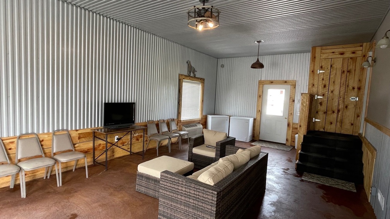Photo of Bedroom in Dawson