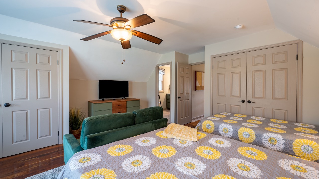 Photo of Bedroom in Treasure Lake