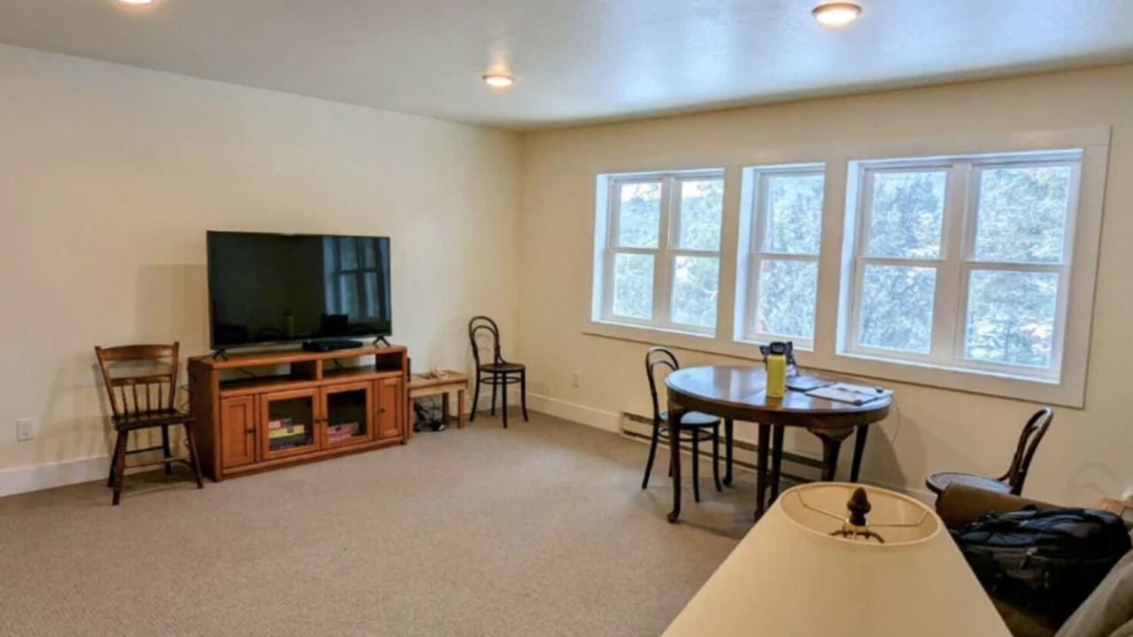 Photo of Livingroom in Rollins