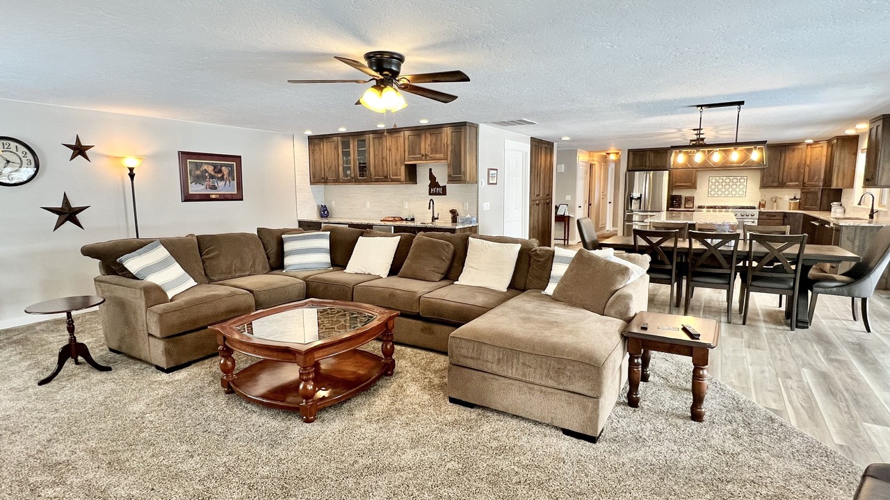 Photo of Livingroom in Cascade