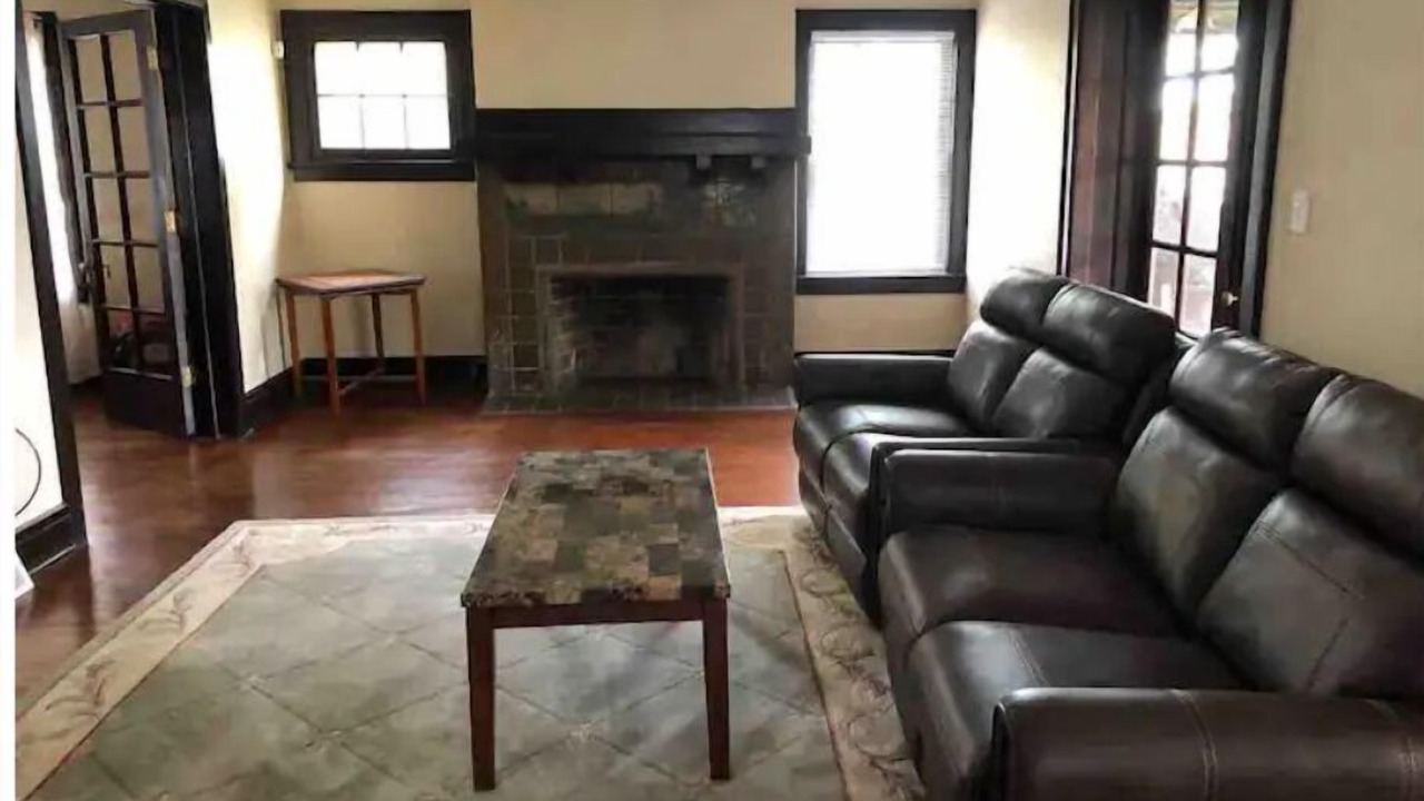 Photo of Livingroom in Downtown Toledo