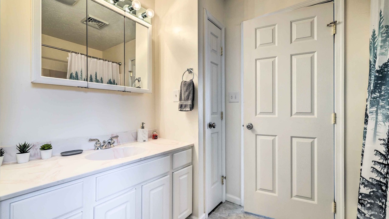 Photo of Bathroom in Long Pond