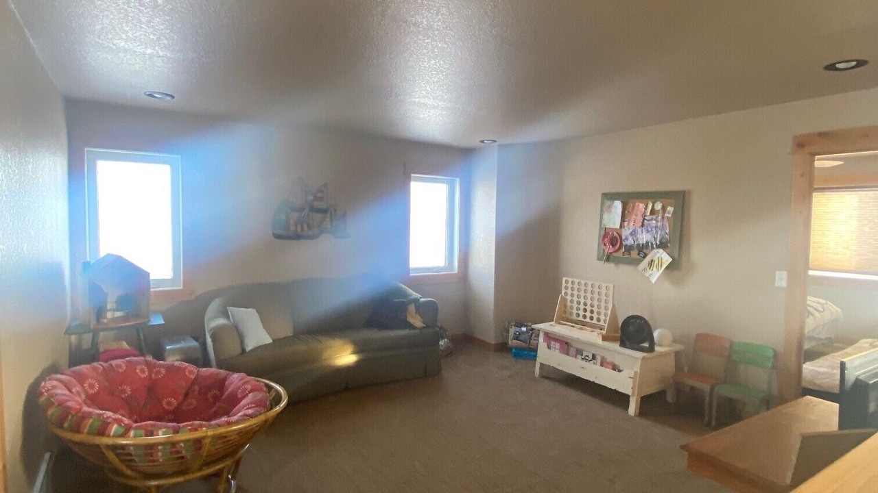 Photo of Livingroom in McLean County