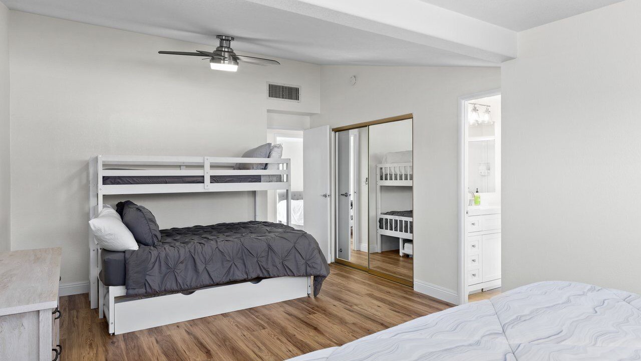 Photo of Bedroom in Serra Mesa
