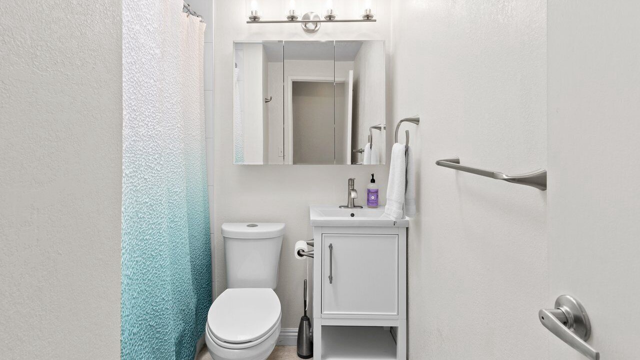 Photo of Bathroom in Serra Mesa