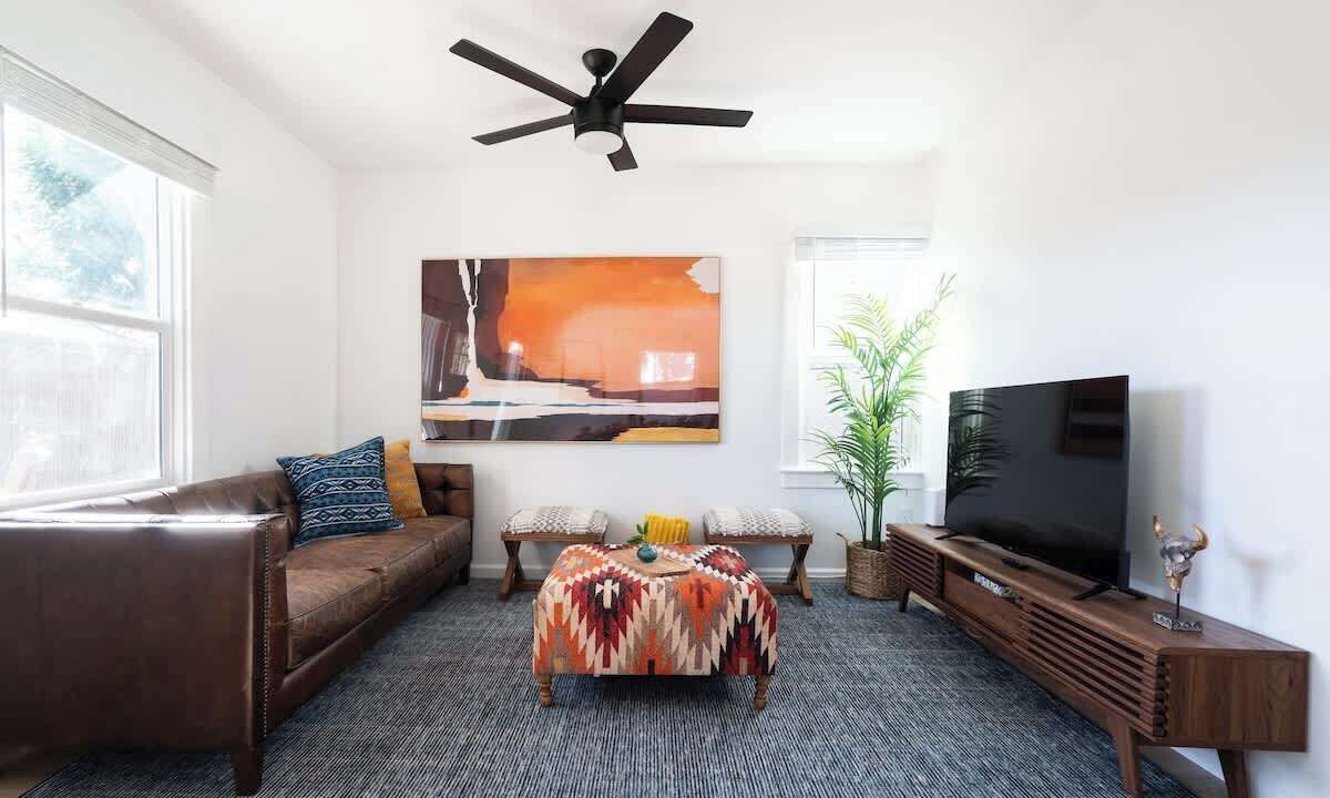 Photo of Livingroom in Logan Heights