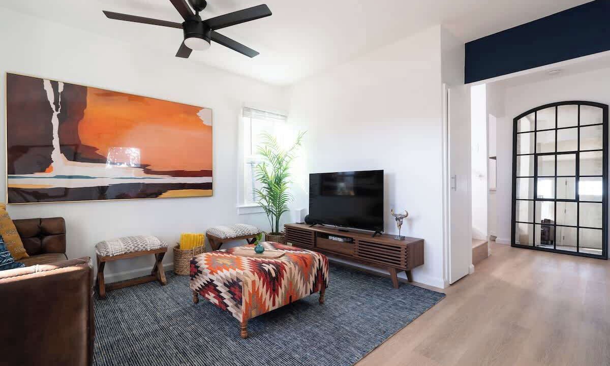 Photo of Livingroom in Logan Heights