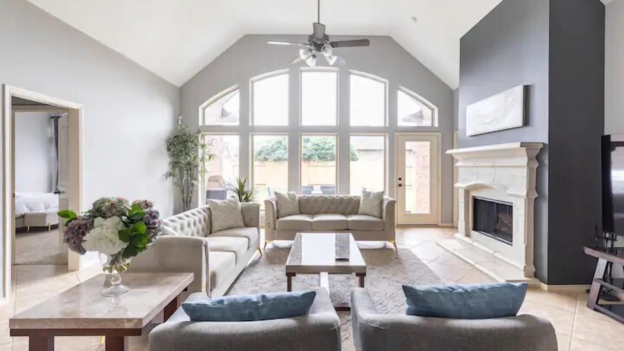 Photo of Livingroom in Lake Houston