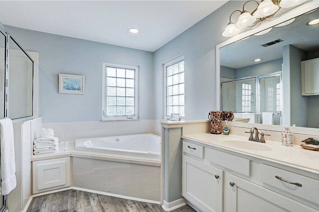 Photo of Bathroom in Spanish Grant